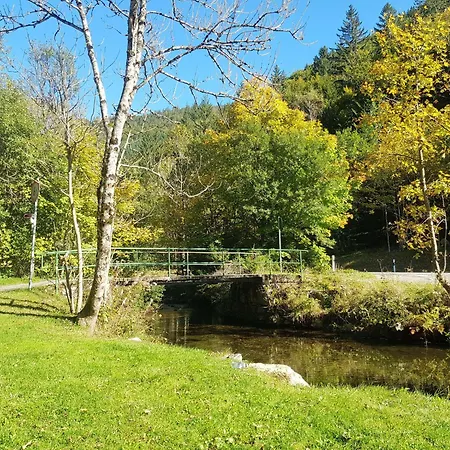 Garden Apartment, Brandenberg Apartament *